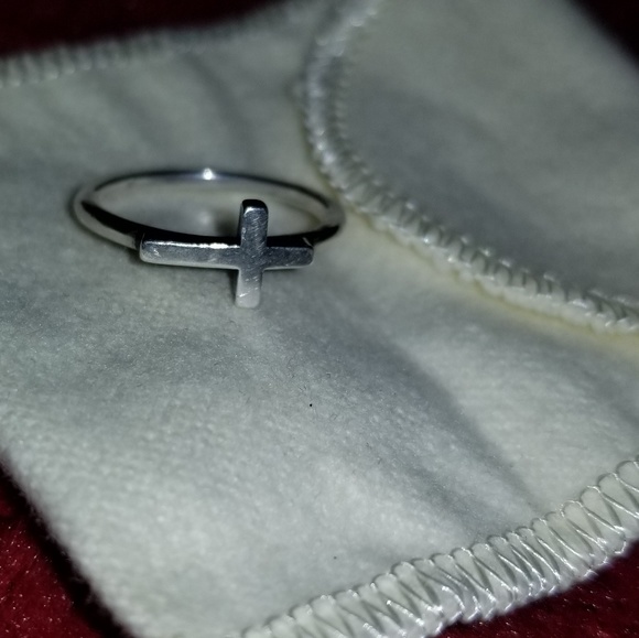James Avery Jewelry - James Avery ring size 7